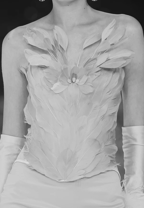 <a href="https://www.instagram.com/byloleiro/">By Loleiro</a> courtesy of <a href="https://www.instagram.com/barcelonabridalfashionweek_/">Barcelona Bridal Fashion Week</a>