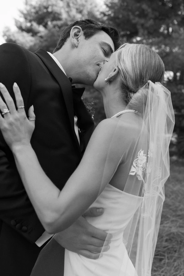 Timeless Elegance Meets Muskoka Charm: Katherine & Aaron's Lakeside Wedding