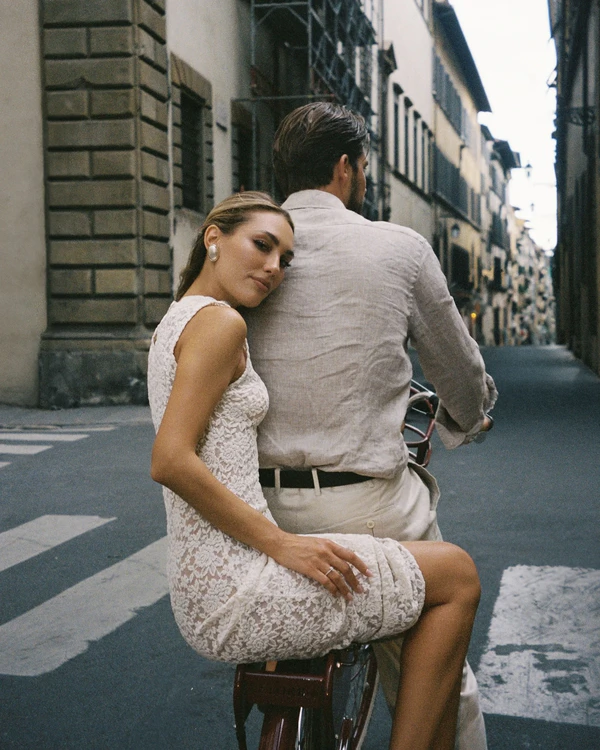 Influencer Angela Caloisi’s Tuscan Villa Wedding Was the Epitome of Cinematic Elegance