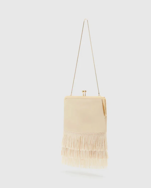 30 Chic Pouches for the Fashion Bride