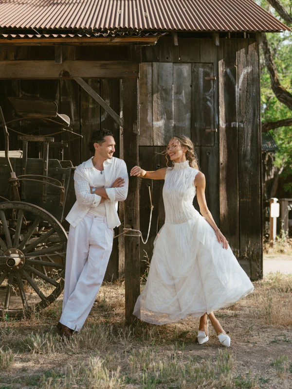 Influencer Jade Mitchell-Clyde's Chic Black-Tie Wedding in California's Gold Country