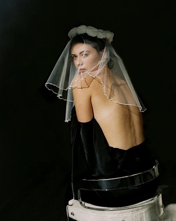 15 of Our Favorite Veil Brands