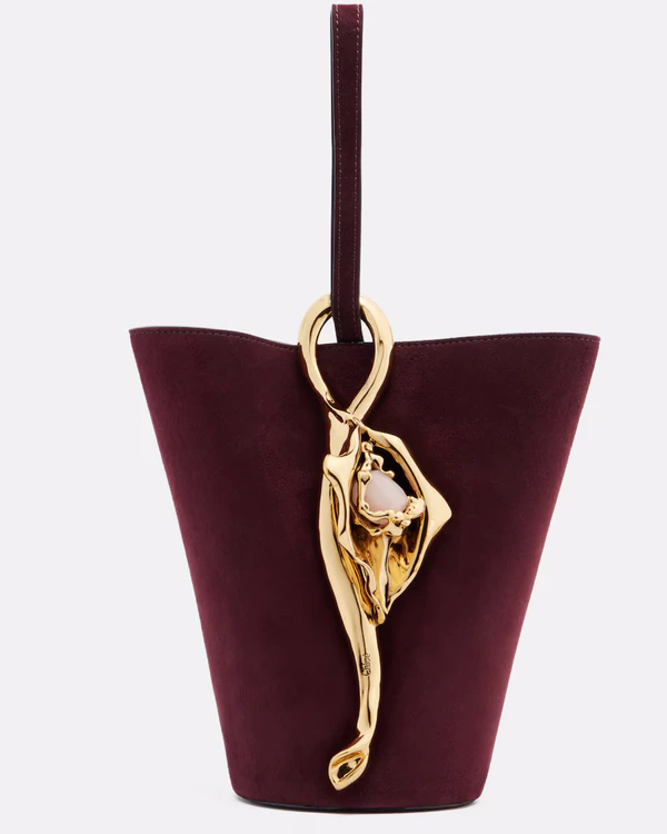 <a href="https://www.chloe.com/en-us/p/bags/clutches-evening-bag/CH26SS720R3055H.html">Chloé</a>