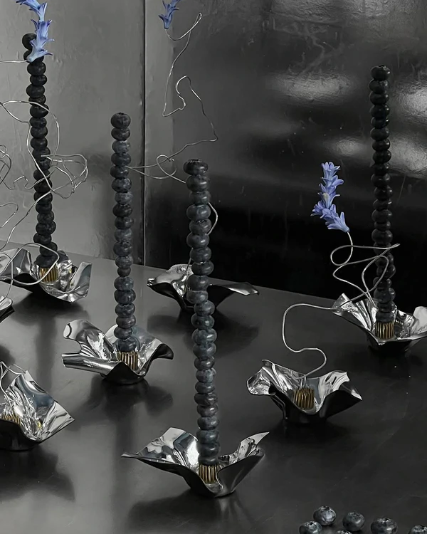Trend: Chrome Blooms