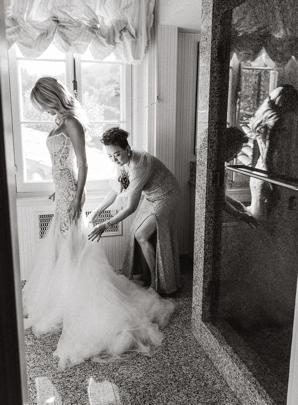 A Dreamlike Siren-Inspired Wedding With Oceanic Details in California