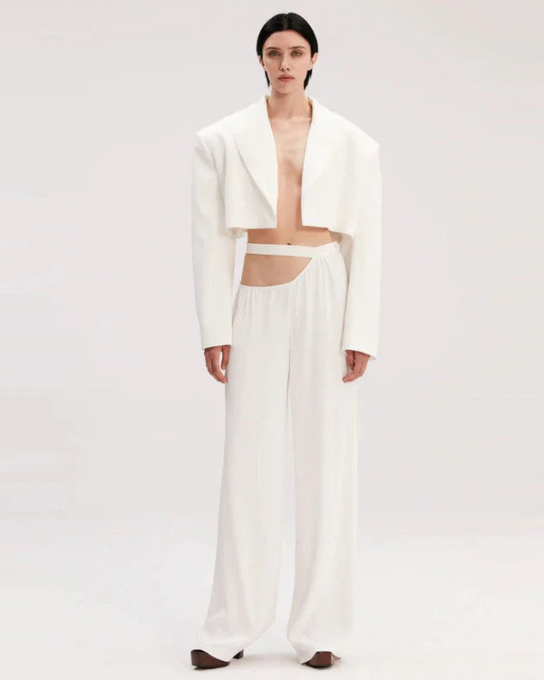 14 Wedding Suit Ideas for Modern Brides