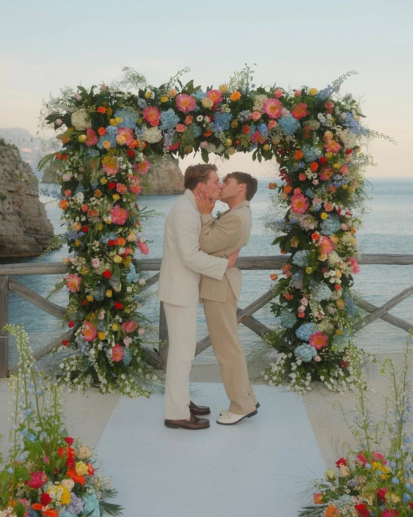 How to Plan a LGBTQIA+ Friendly Wedding