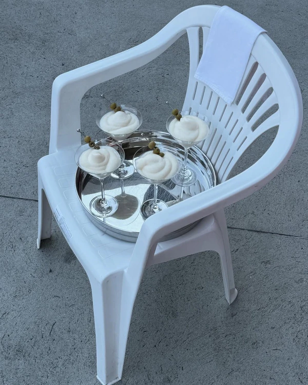 <a href="https://www.instagram.com/p/DOQ1TSHjMCw/?img_index=2">Herrlich Dining</a>