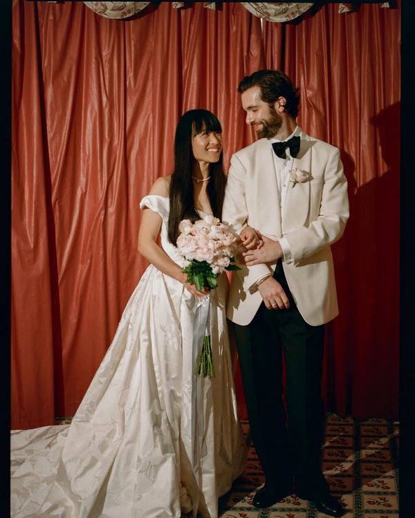 Inside a Daringly Colorful & Cool Wedding at a Melbourne Art Gallery