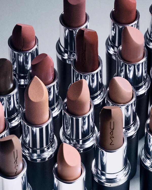 The Must-Have Makeup Products for This Fall Season