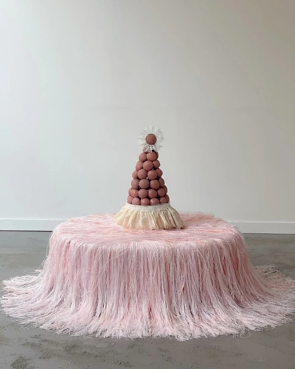Pink Wedding Cakes & Desserts — photo 1