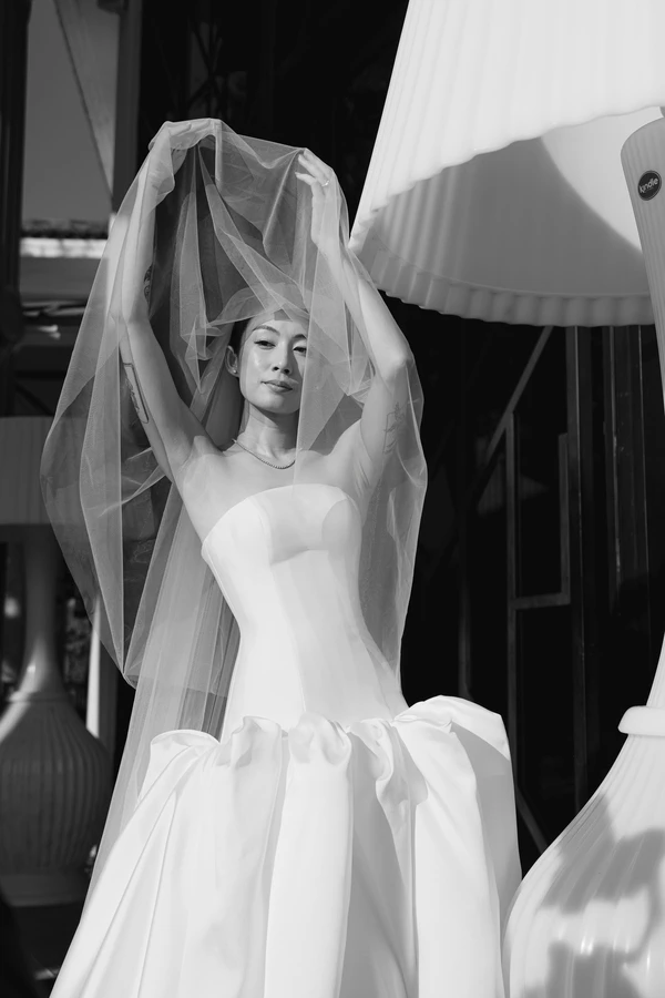 A Glamorous Art Deco Celebration Inspired by Vintage Travel at Gatsby Mansion