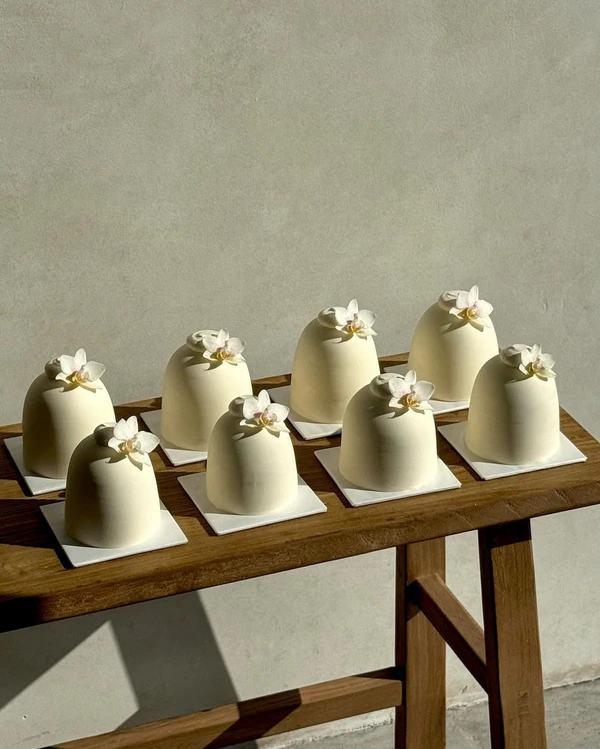 10 Summer Wedding Cake Trends