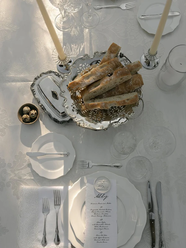 <a href="https://www.instagram.com/honeythymeevents/">Honey + Thyme Events</a>, Photography: <a href="https://www.instagram.com/georgiagraceephotography/">Georgia Grace</a>