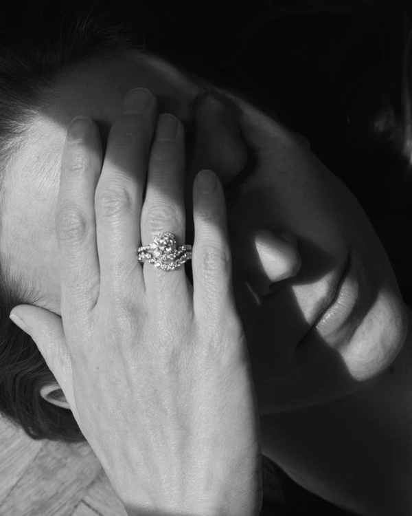 30 Expert Tips for Diamond Engagement & Wedding Ring Shopping