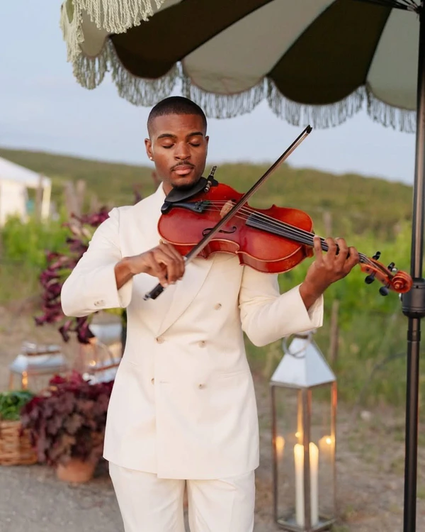 The Wedding Band Guide: 18 Live Music Styles to Set the Tone for Your Big Day