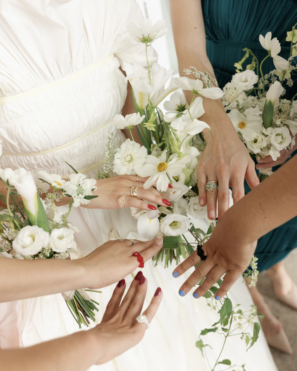 An Enchanting Lakeside Wedding in Canada