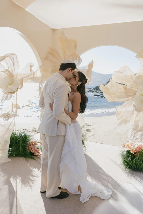 Sam & Larissa, wedding photographers in Portugal, Europe — portfolio photo 1