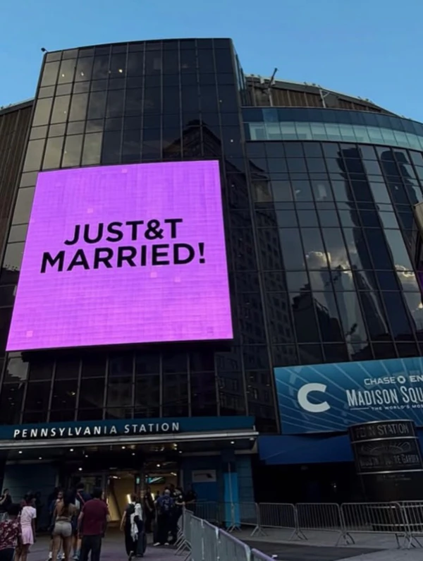Taylor Swift and Travis Kelce Are Married: First Details From Their Madison Square Garden Wedding — photo 2