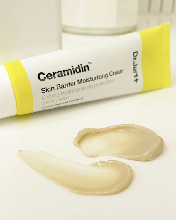 10 Best Skincare Products to Stay Glowing & Hydrated on Your Next Long-Haul Flight — photo 2