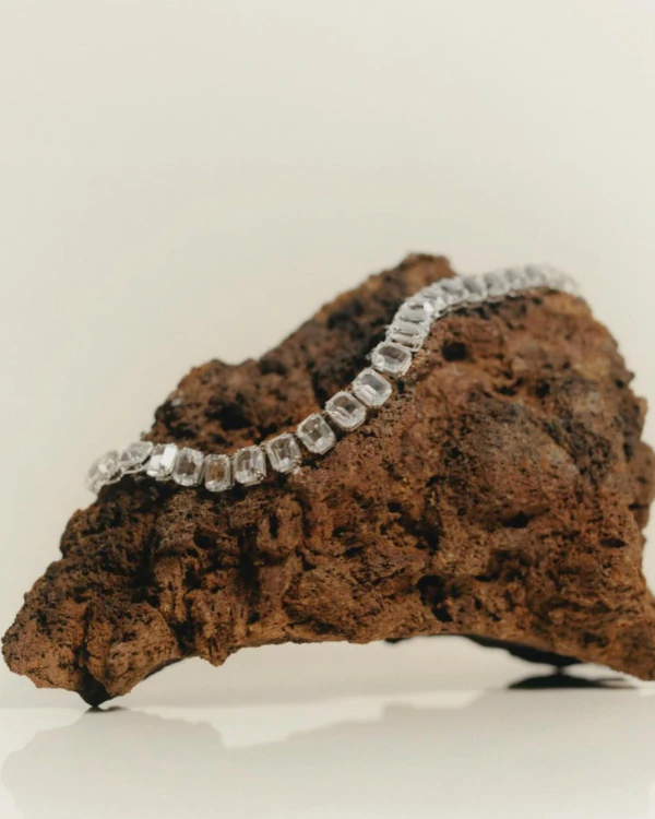 Lab-Grown Diamonds: The Pros and Cons You Need to Know