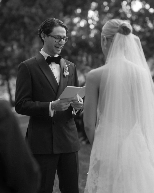 A Colorful & Relaxed Vintage Celebration in The Berkshires
