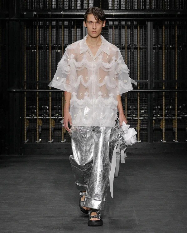 Gender-Neutral Wedding Outfit Ideas