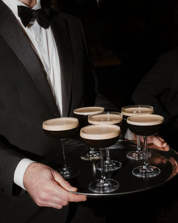 7 Festive Food & Drink Ideas for Stylish Holiday Hosting
