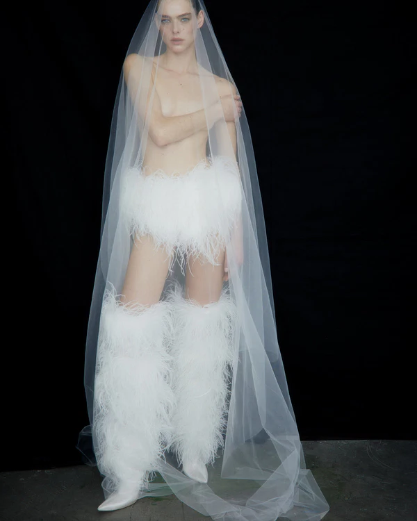30 Feather Bridal Shoes & Accessories That Bring the Drama — photo 1