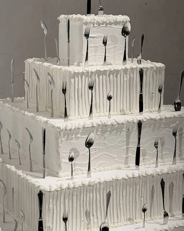 <a href="https://www.instagram.com/p/Dak9mkkjP-_/">Idan Gilony</a>, <a href="https://www.instagram.com/marc.patisserie/">Marc Patisserie</a>