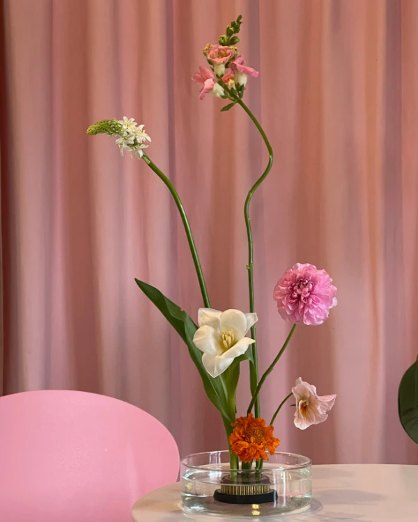 35 Ikebana-Inspired Floral Arrangement Ideas