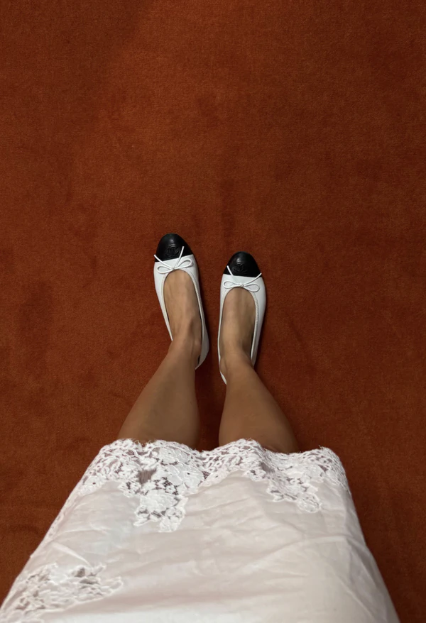 Content: <a href="https://www.instagram.com/styledsara/?hl=en-gb">Sara Walker</a>