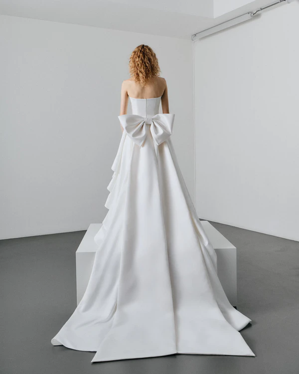 Viktor & Rolf Mariage Unveils Fall 2026 Bridal Collection