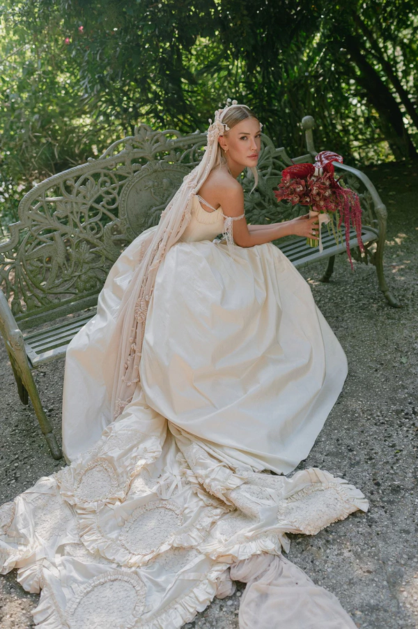Vintage-Inspired Couture Takes Center Stage at This Chicly Curated Castle Wedding in Rome
