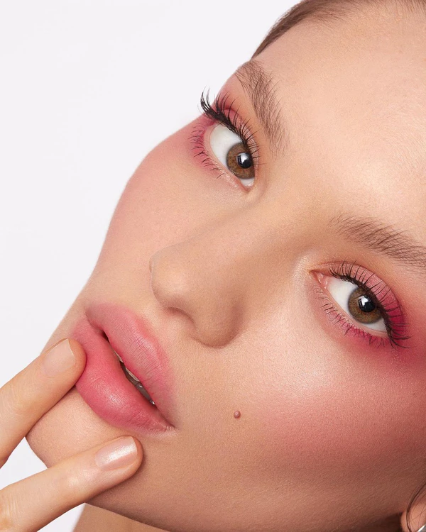 14 Beauty Products in Magenta — photo 1