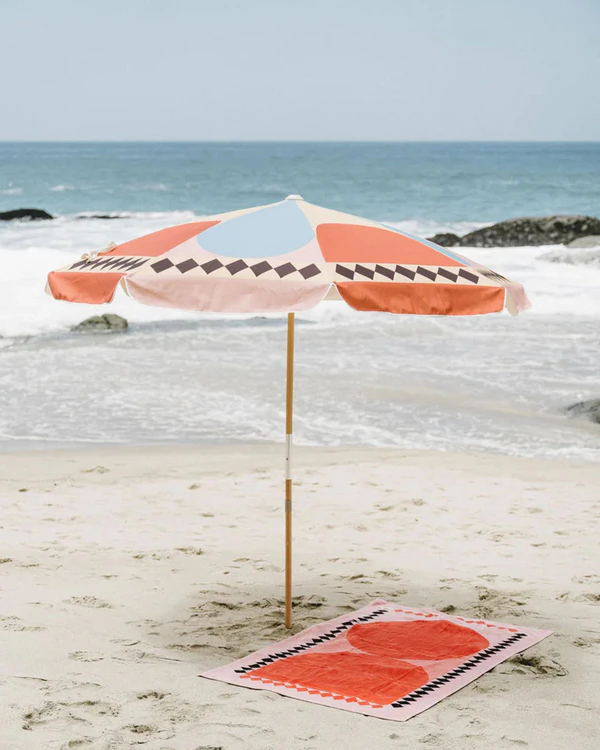 16 Cool Items for a Stylish Beach Getaway