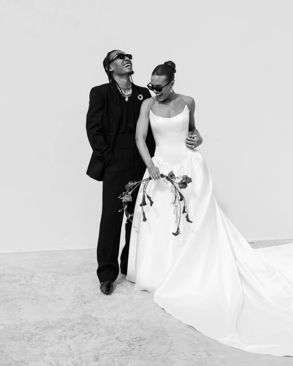 A Sculptural Golden Hour Wedding Along the Cliffs of Cabo