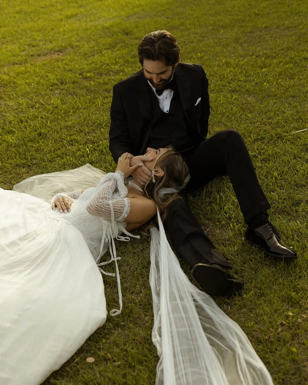 Photography: <a href="https://www.instagram.com/p/DLpnQhBxAOW/?img_index=1">Moments with Mae</a>
