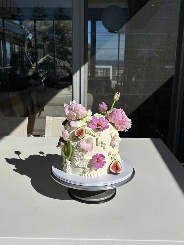Kate Batter, wedding cakes & catering in Perth, Australia — portfolio photo 2