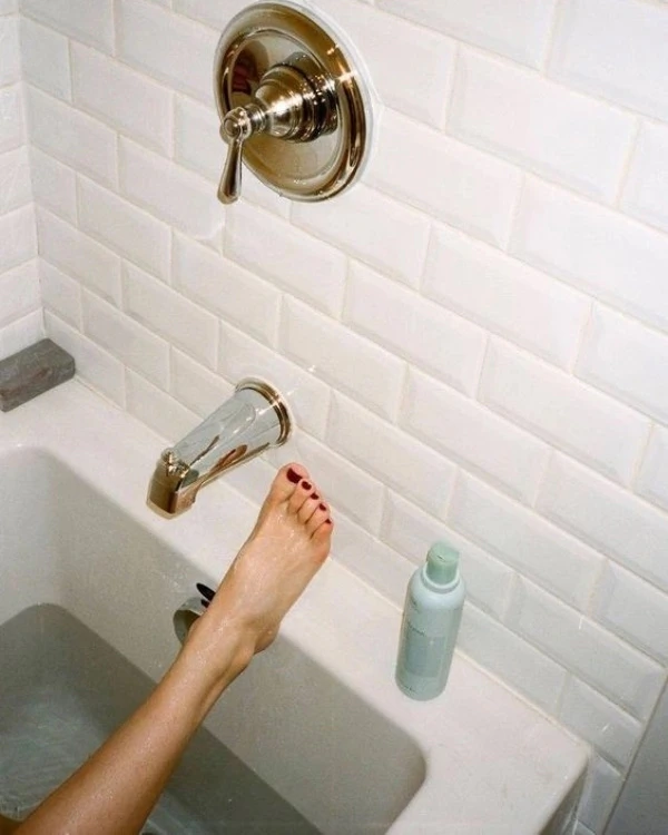 6 Tips for Hydrated & Glowing Skin This Winter