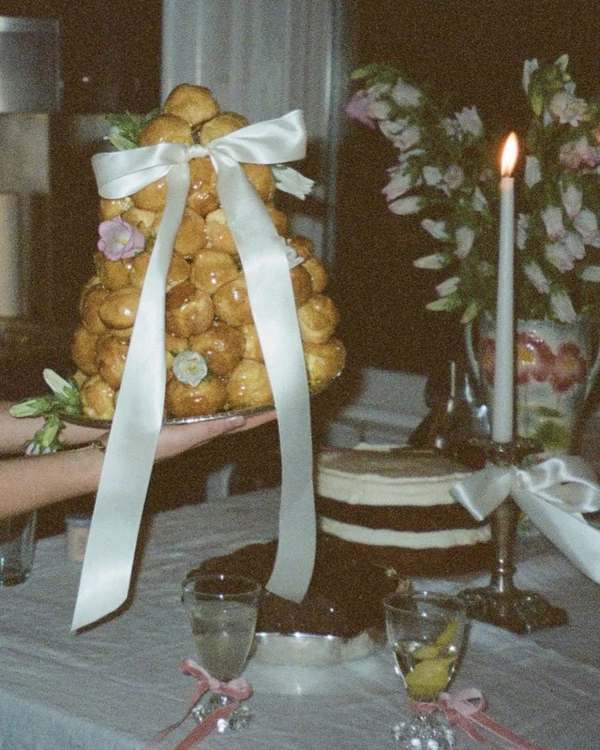 30 Cake Ideas for Your Spring Wedding — photo 1