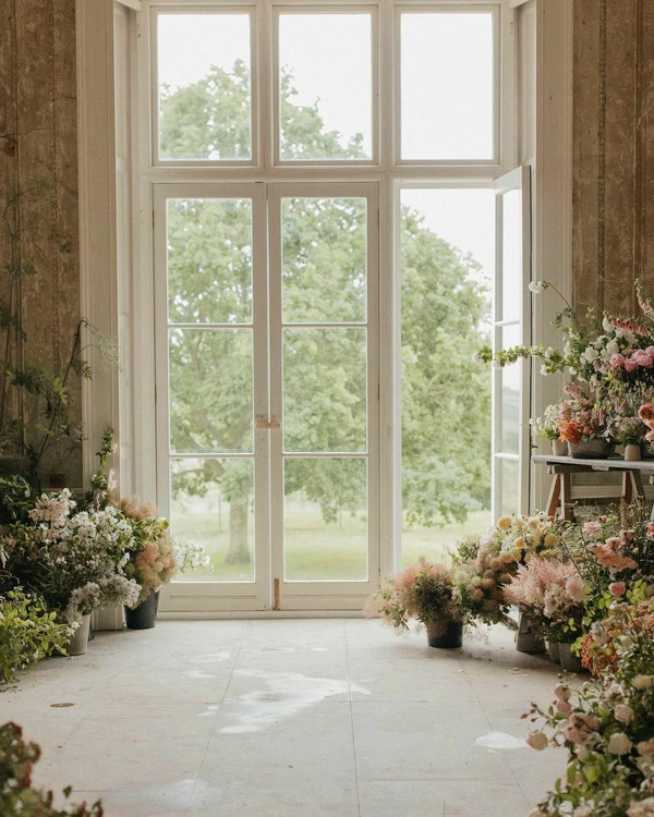Tips on How to Enjoy the Wedding Planning Process