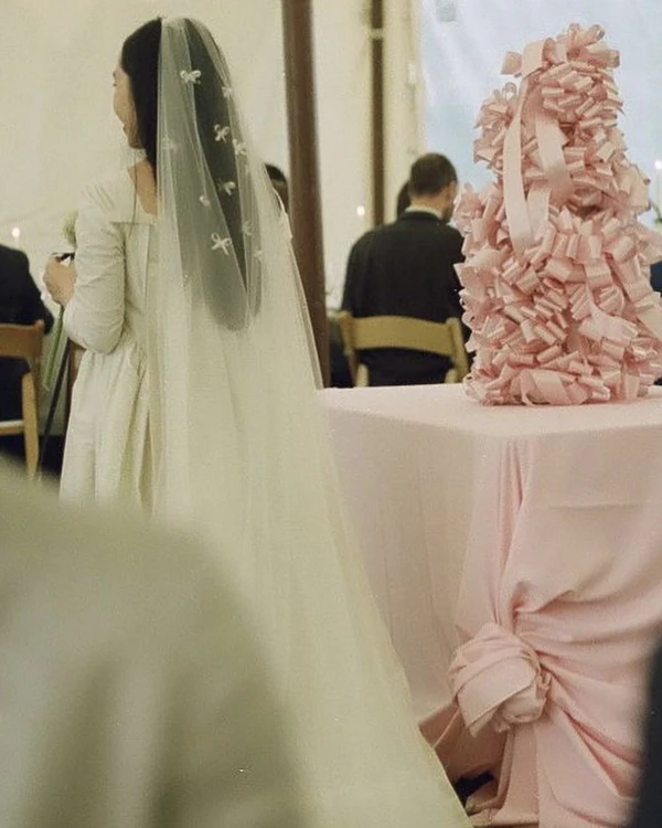 Trend: Knotted Tablecloths