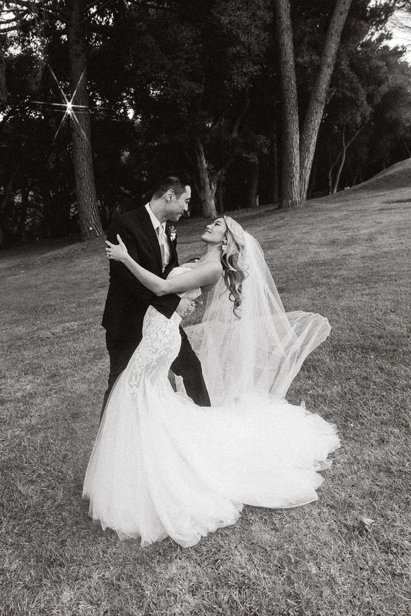 A Dreamlike Siren-Inspired Wedding With Oceanic Details in California