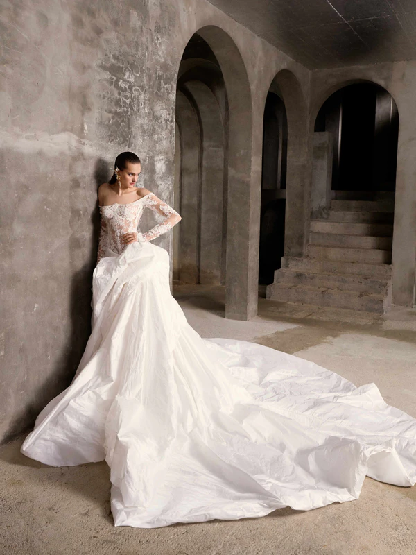 Galia Lahav, wedding bridal in California, USA — portfolio photo 10
