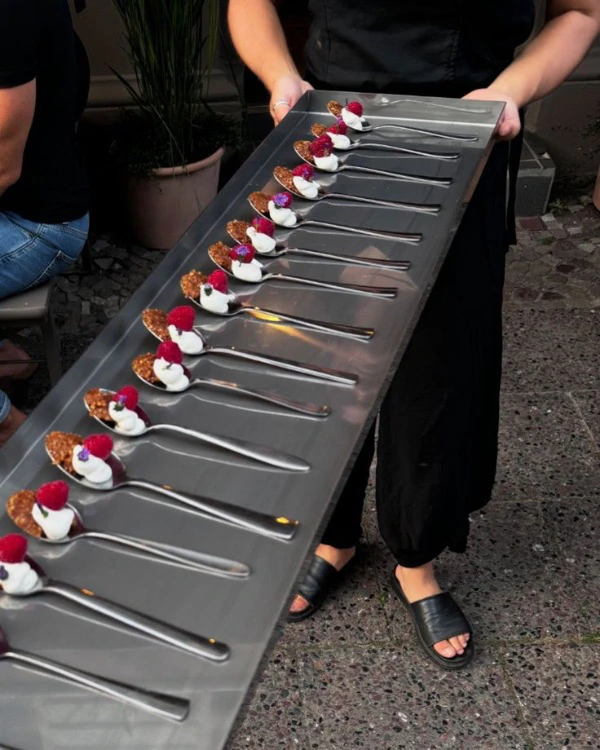 35 Chic Ideas to Style Your Wedding Dessert Tables