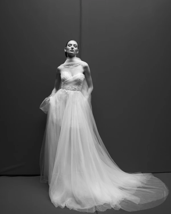 Trend: Neck Scarf Bridal