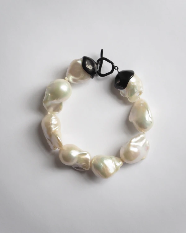 15 Fancy Pearl Jewelry for Modern Brides