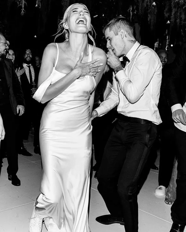 5 Famous Models and their Stylish Wedding Gowns