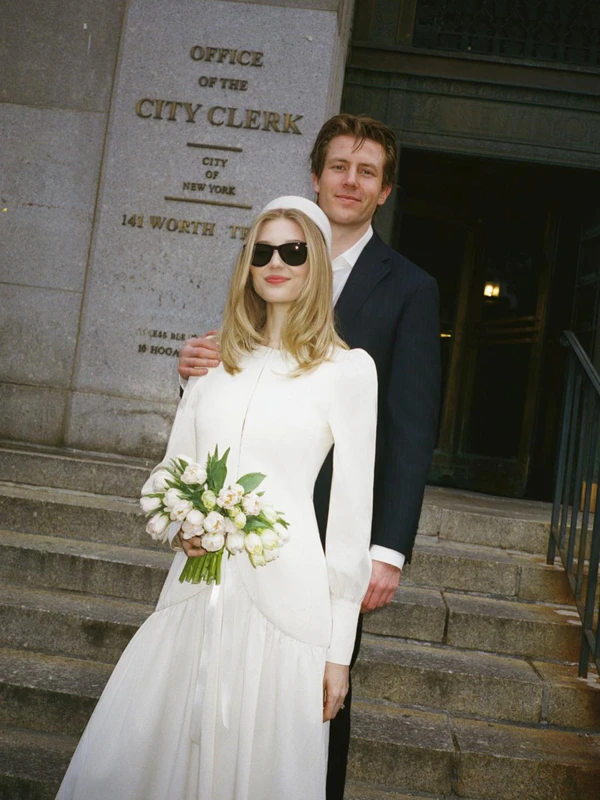 30 Chic Bridal Looks to Shop for Your Civil, Courthouse, or City Hall Wedding — photo 1